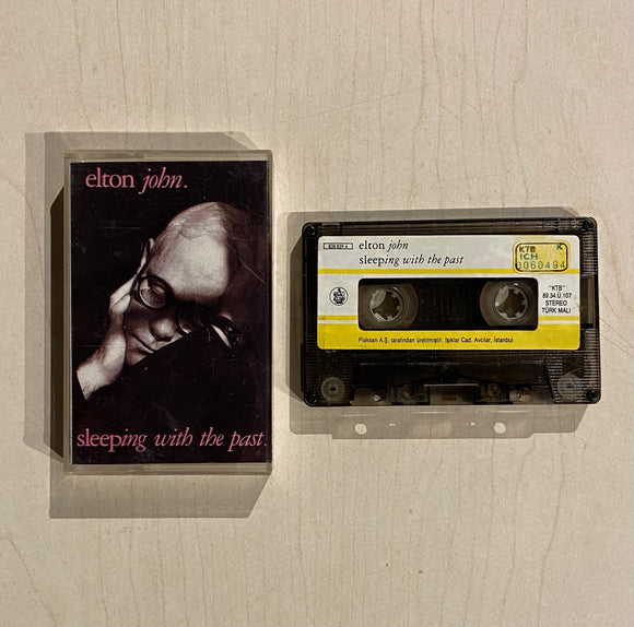 Elton John / Sleeping with the Past, Kaset