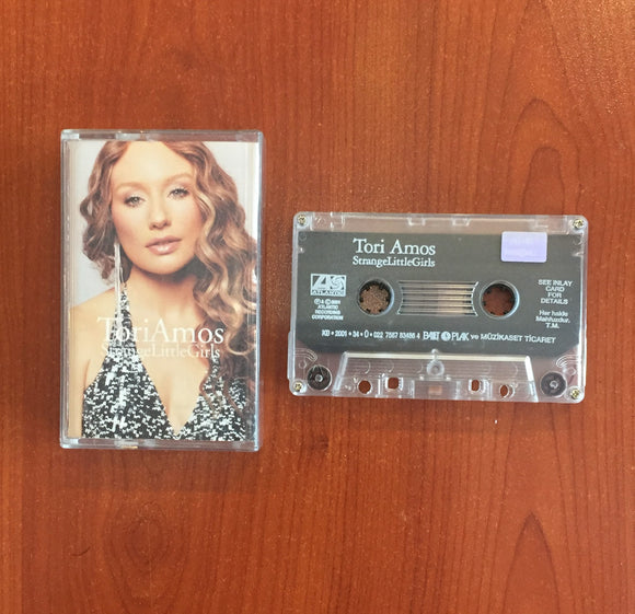 Tori Amos / Strange Little Girls, Kaset