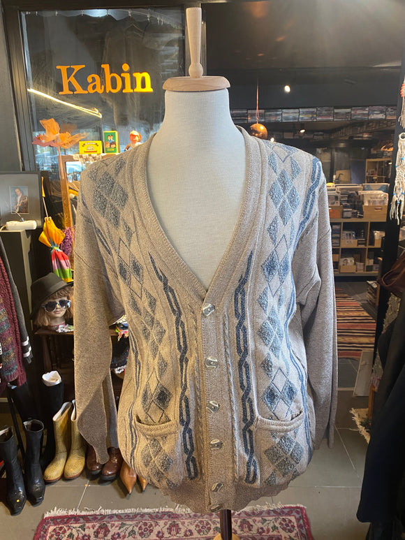 Mavi Baklavalı Bej Hırka