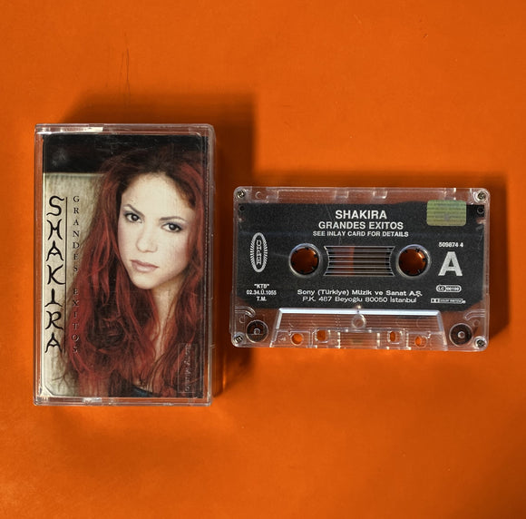 Shakira / Grandes Exitos, Kaset