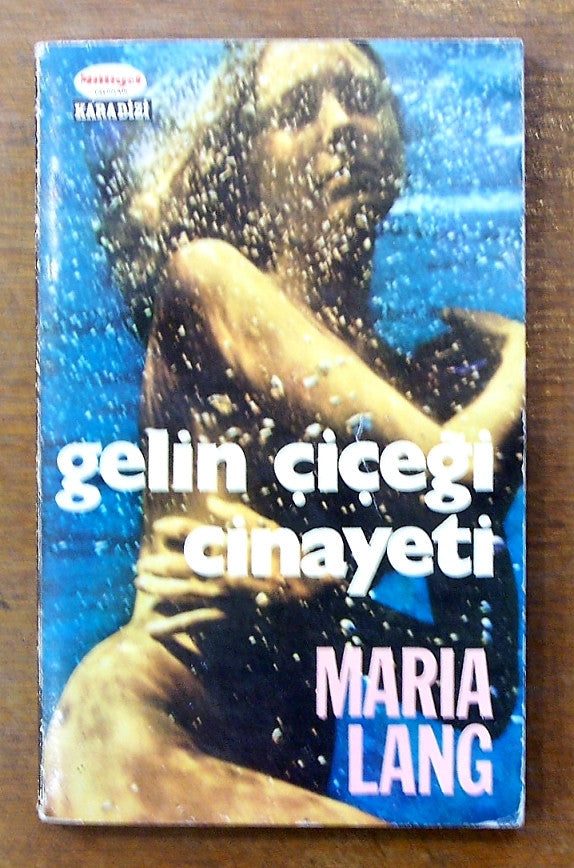 Kara Dizi 16, Maria Lang / Gelin Çiçeği Cinayeti, Kitap