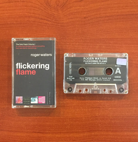 Roger Waters / Flickering Flame - The Solo Years Volume 1, Kaset